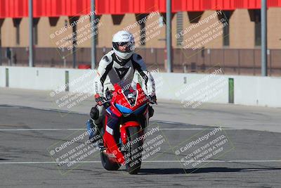 media/Nov-26-2022-Fastrack Riders (Sat) [[b001e85eef]]/Level 1/Session 1 Front Straight/